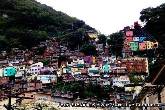 Favelas são alvo de programas de reestruturação do espaço urbano brasileiro