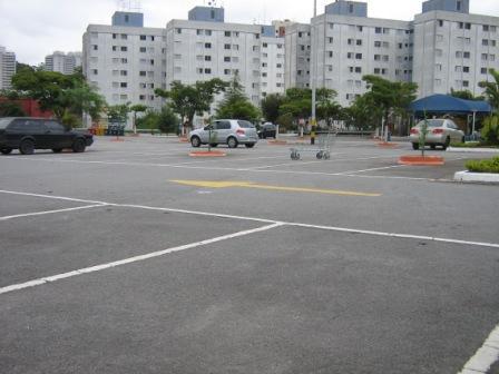 Não importam as dimensões, grandes, médios ou pequenos os estacionamentos primam pela completa impermeabilização. Fotos ARSantos.