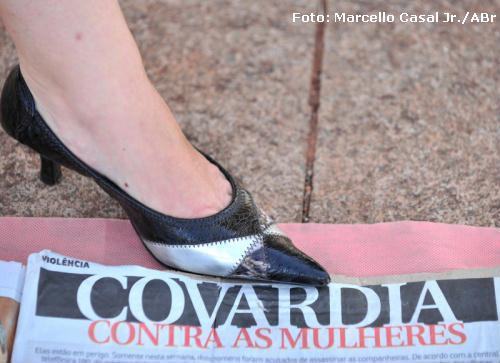 covardia conta as mulheres