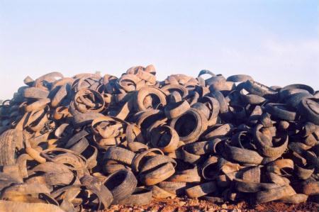 lixão de pneus