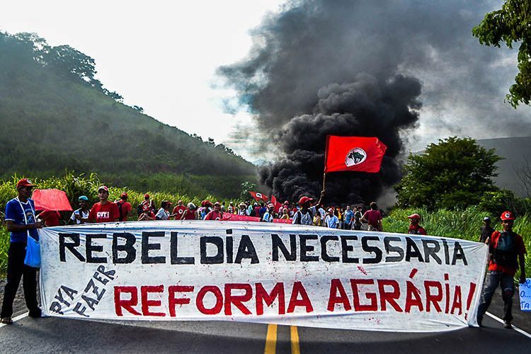 Rebeldia necessária pra fazer reforma agrária