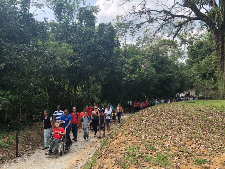 1Âª trilha com trecho para cadeirantes e deficientes visuais na regiÃ£o Ã© inaugurada em Cachoeiras de Macacu, RJ