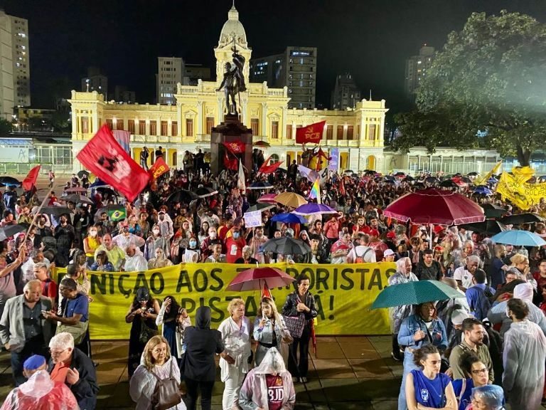 ato público e marcha em belo horizonte